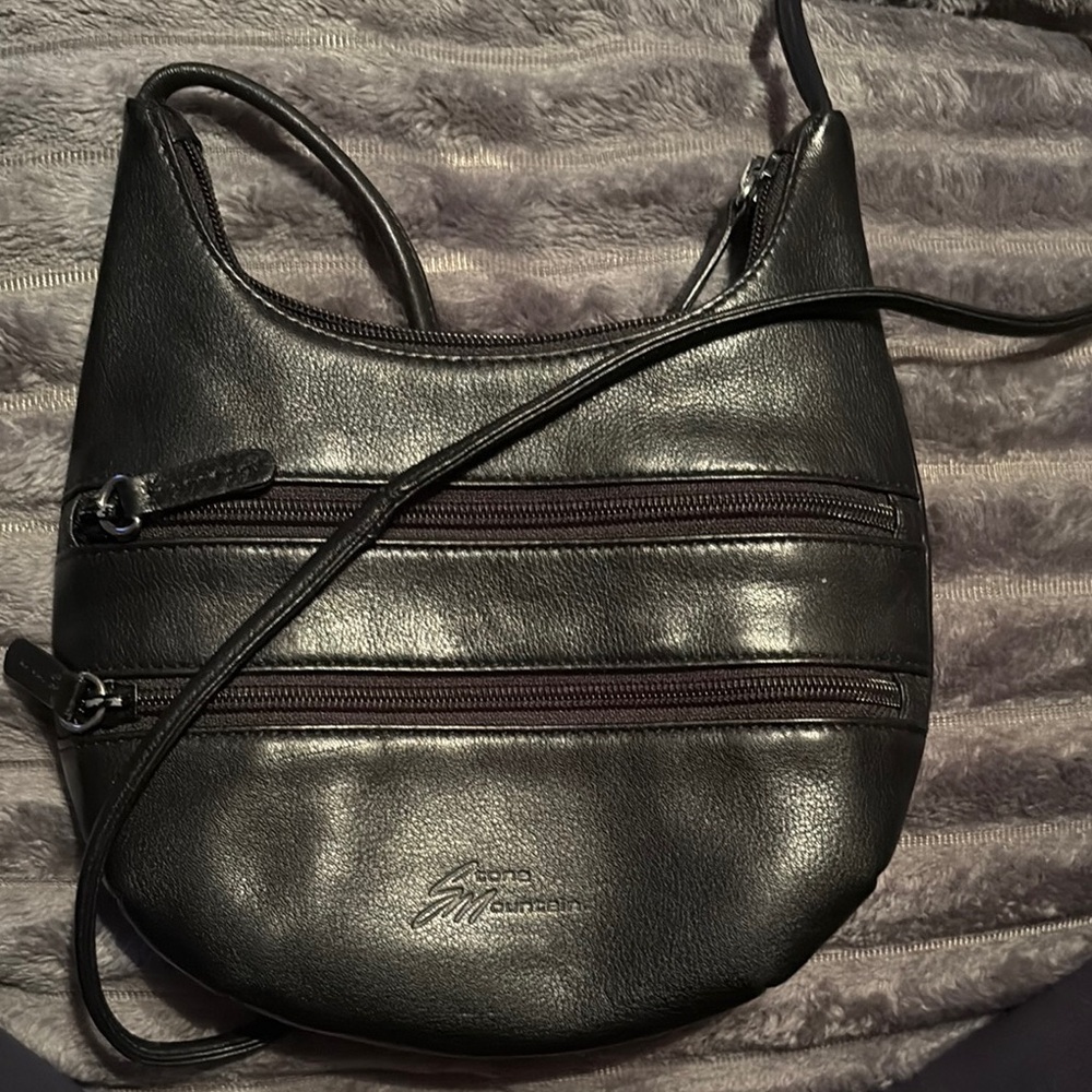 Stone Mountain Accessories Black Crossbody Bag